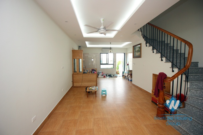 A 4 bedroom house for rent near Thien Duong Bao Son